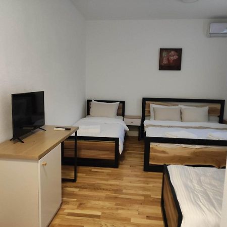 Fenix Gevgelija Bed & Breakfast Exterior photo