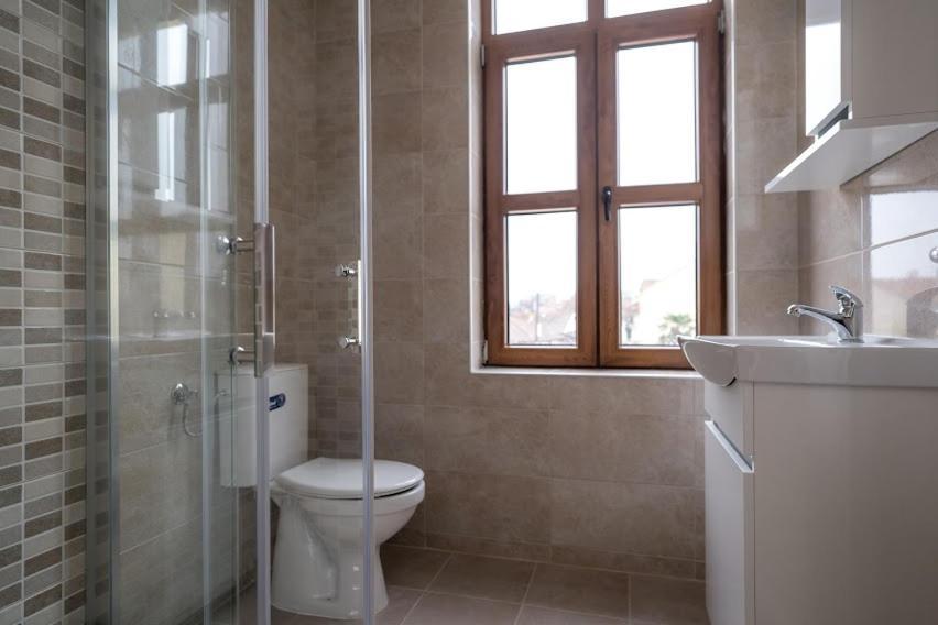Fenix Gevgelija Bed & Breakfast Exterior photo