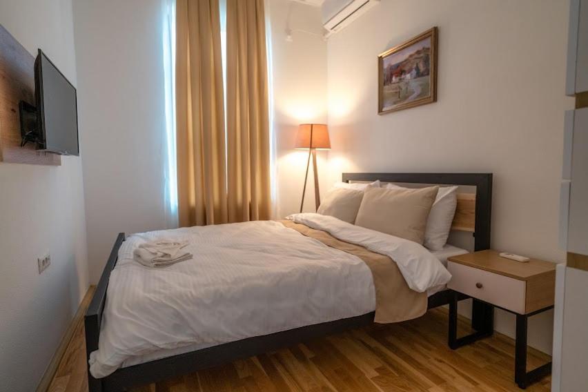 Fenix Gevgelija Bed & Breakfast Exterior photo