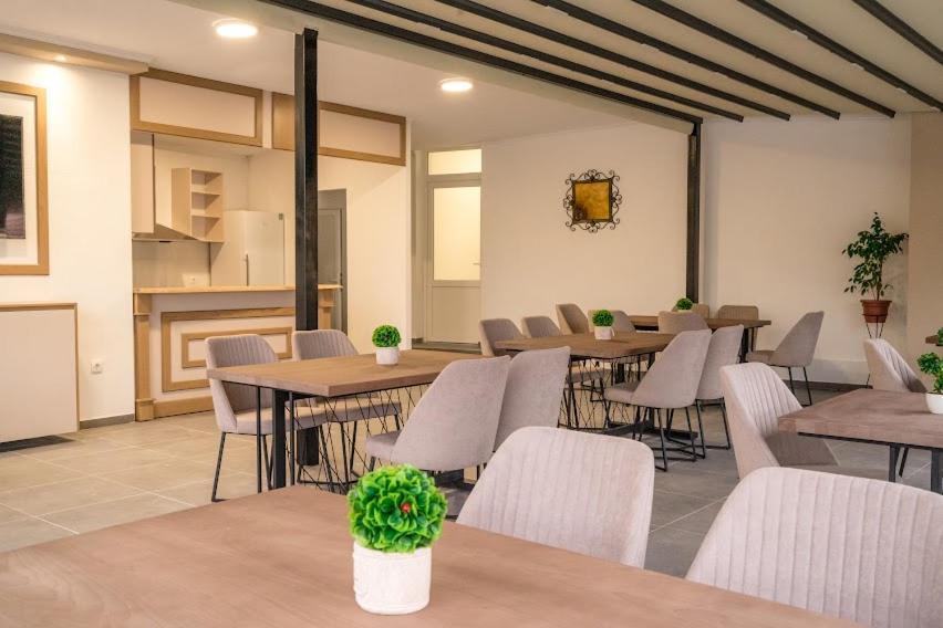 Fenix Gevgelija Bed & Breakfast Exterior photo